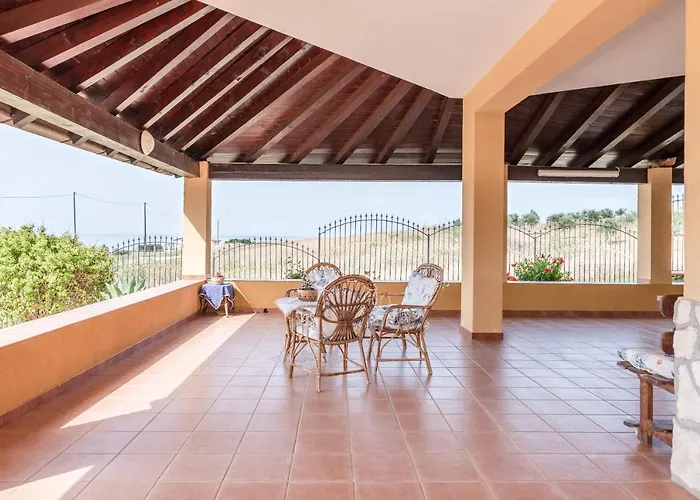 Villa Tre 's'
