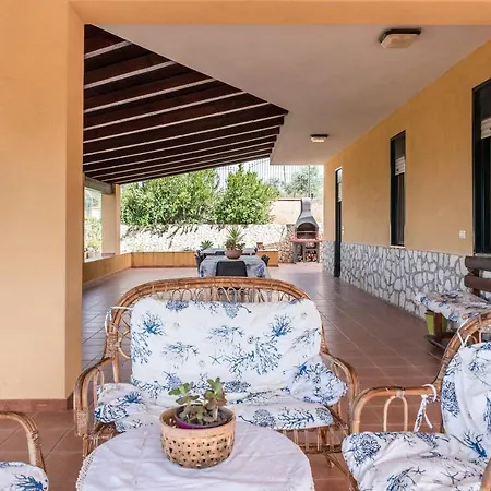 Villa Tre 's'