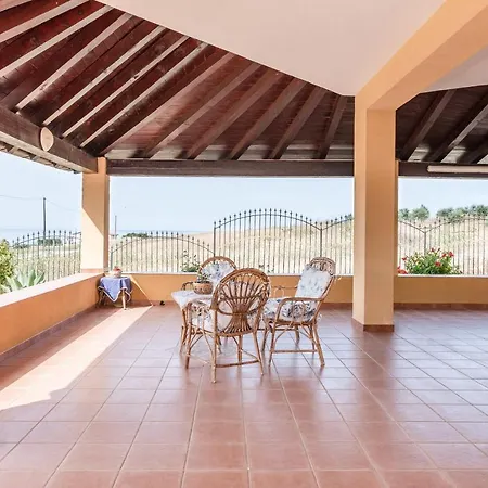Villa Tre 's'