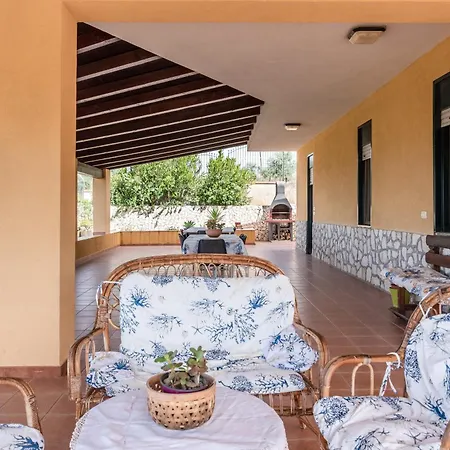 Villa Tre 's'